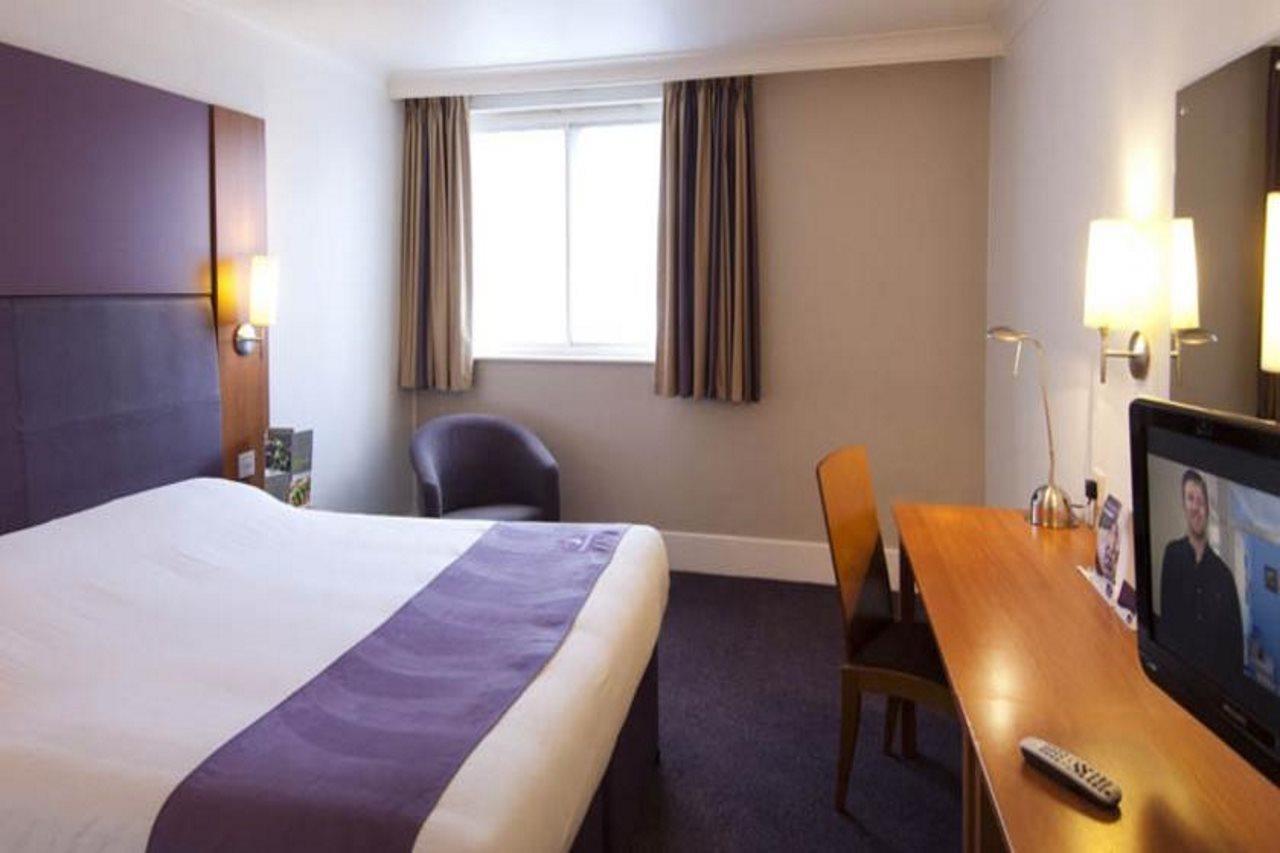 Premier Inn Exeter Central St. Davids Eksteriør bilde